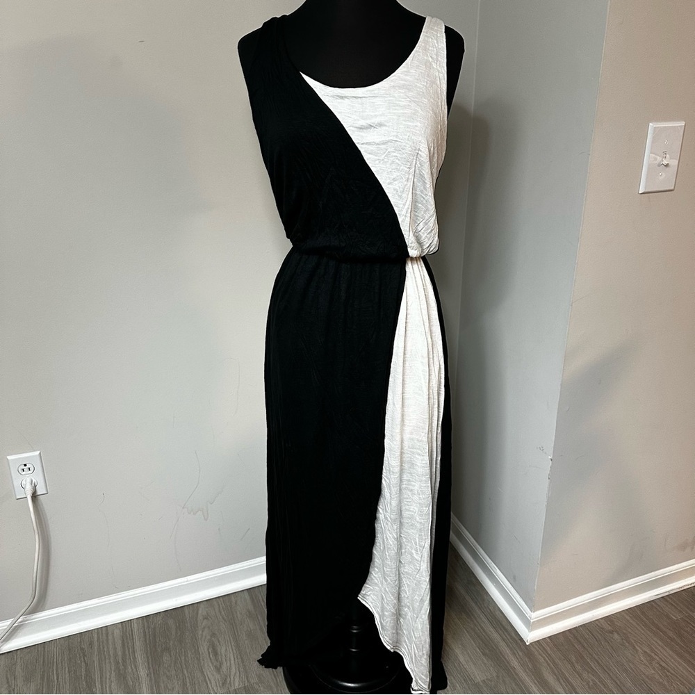 Soul Harmony Energy Wrap Maxi Dress in Size Small